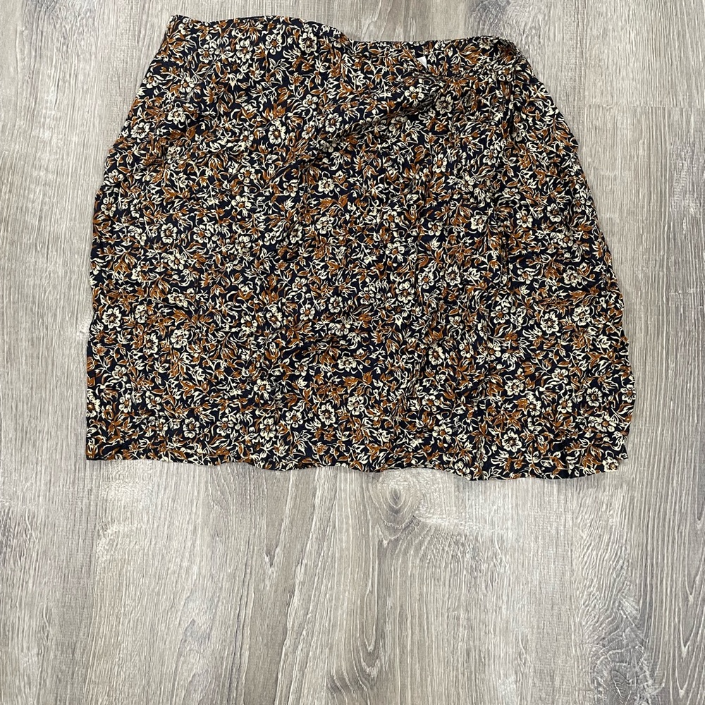 Guess Floral Printed Mini Skirt